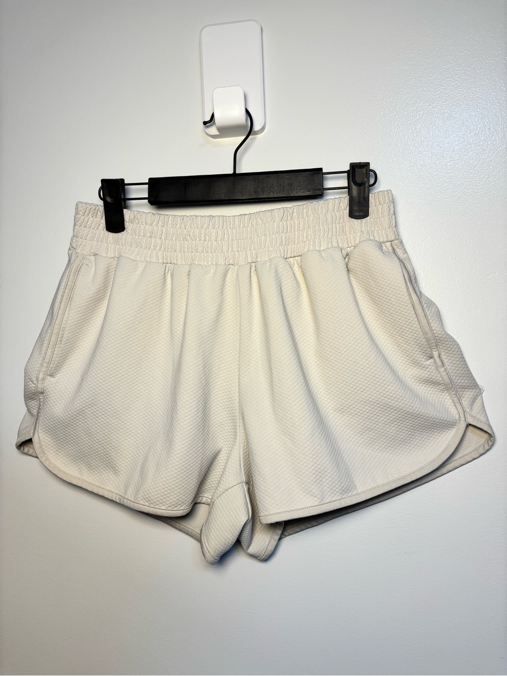 Athletic Works Cream Women's Athletic Shorts with Elastic Waist